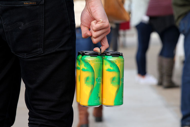 聯邦啤酒產品包裝設計，絢麗多彩